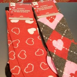Women's Hot LOVE socks! - 2 pack - Sizes 5-9